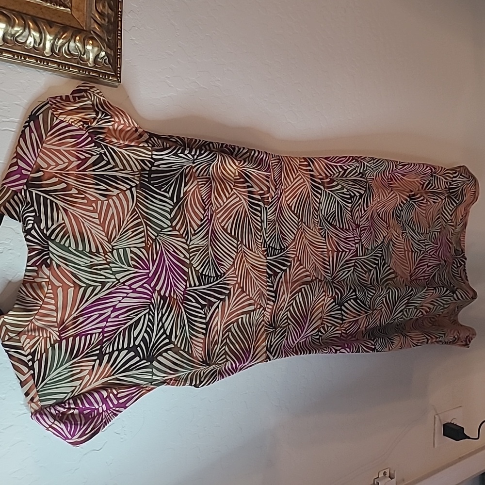 Earth color's leaf print dress. - Picture 4 of 4